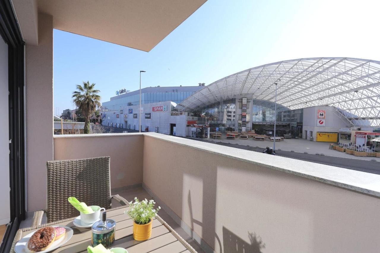 Apartments Perla With Free Parking Zadar Bagian luar foto