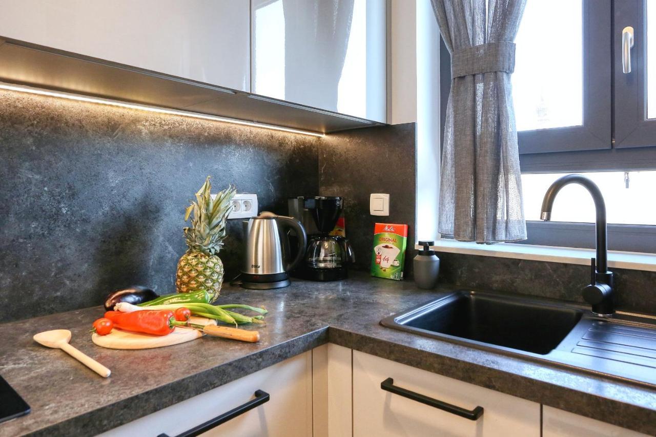 Apartments Perla With Free Parking Zadar Bagian luar foto