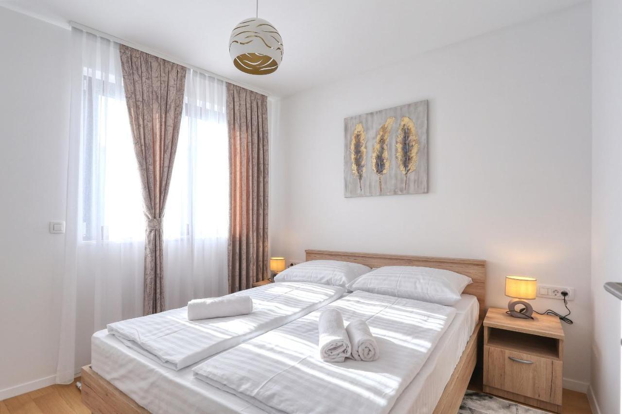 Apartments Perla With Free Parking Zadar Bagian luar foto
