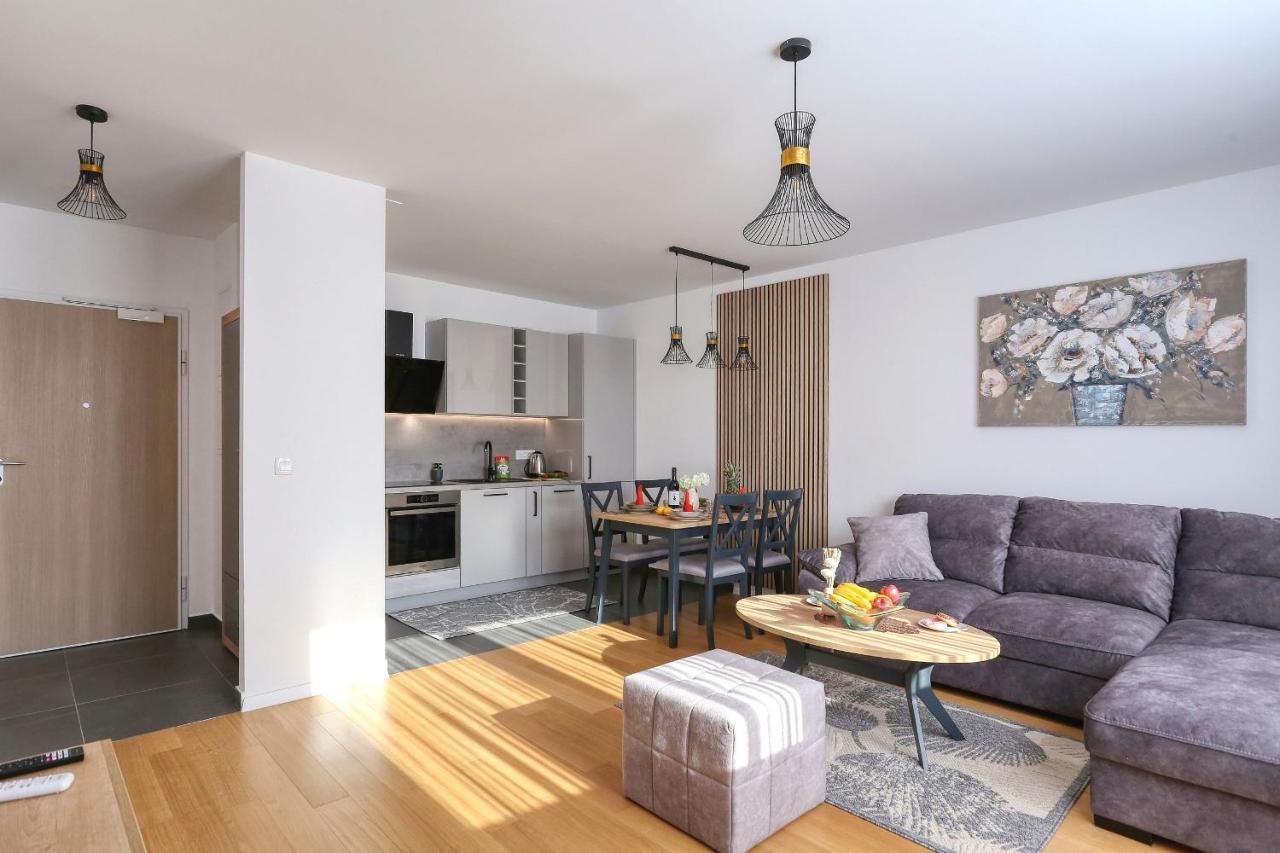 Apartments Perla With Free Parking Zadar Bagian luar foto