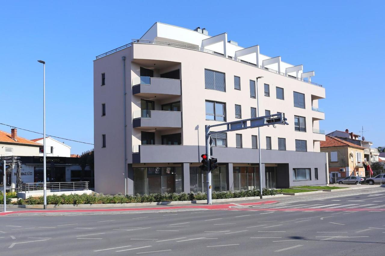 Apartments Perla With Free Parking Zadar Bagian luar foto