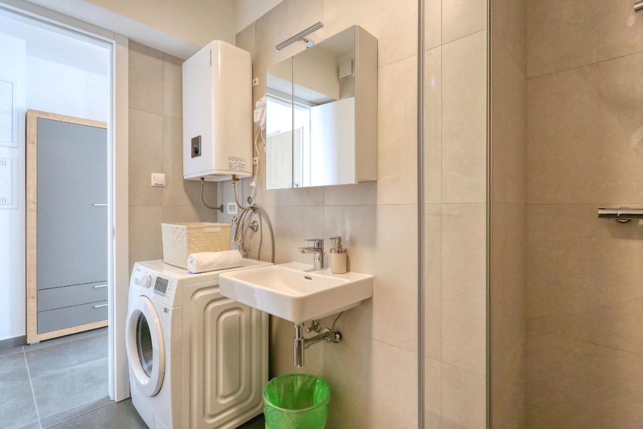 Apartments Perla With Free Parking Zadar Bagian luar foto