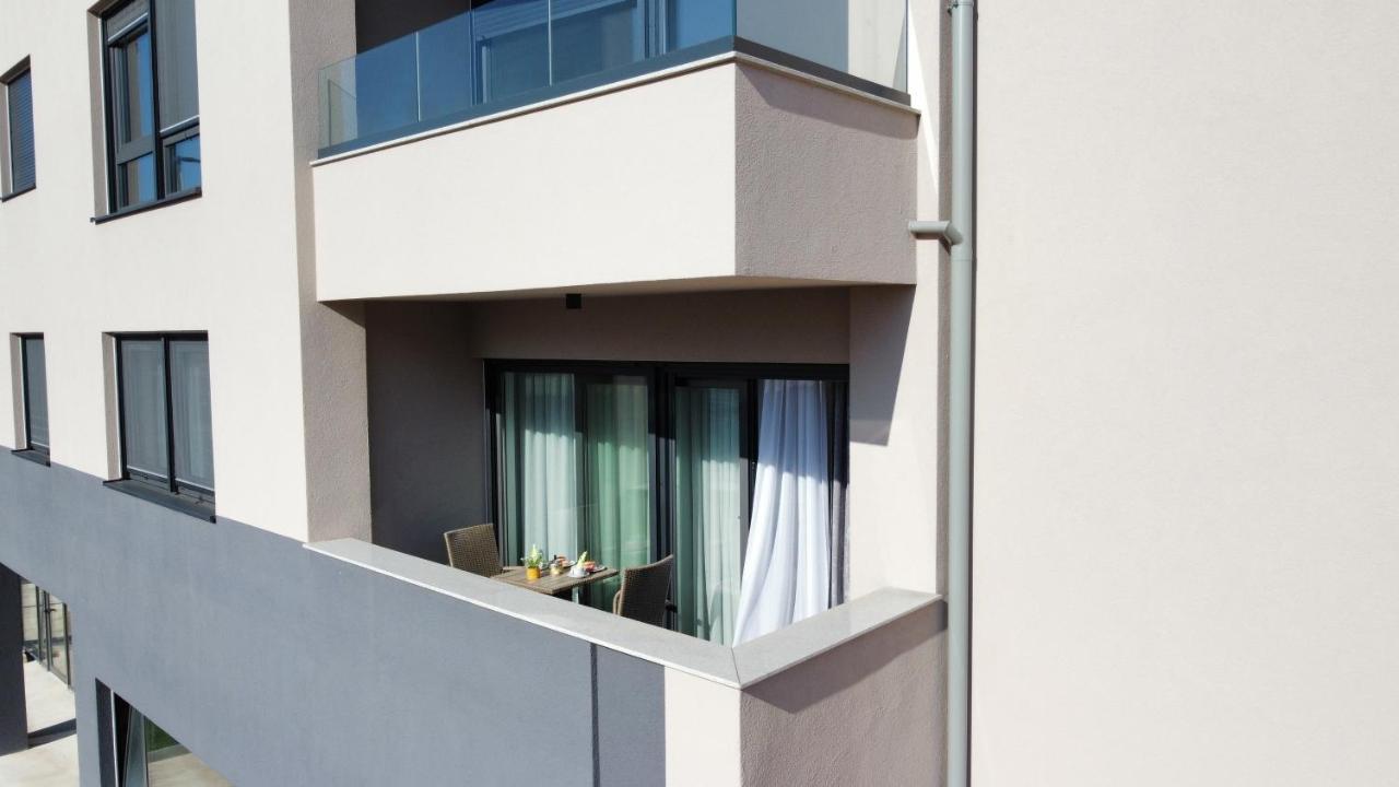 Apartments Perla With Free Parking Zadar Bagian luar foto